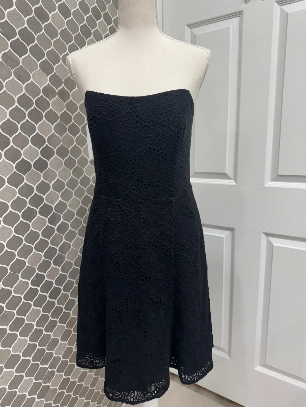 Lilly Pulitzer Strapless Black Lace Fit-and-Flare Dress - Picture 1 of 2